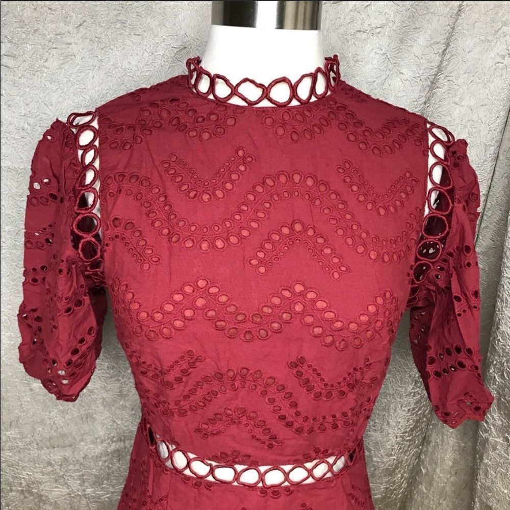 Avantlook Red Puff Sleeve Lace Dress - NWT! - Picture 4 of 9